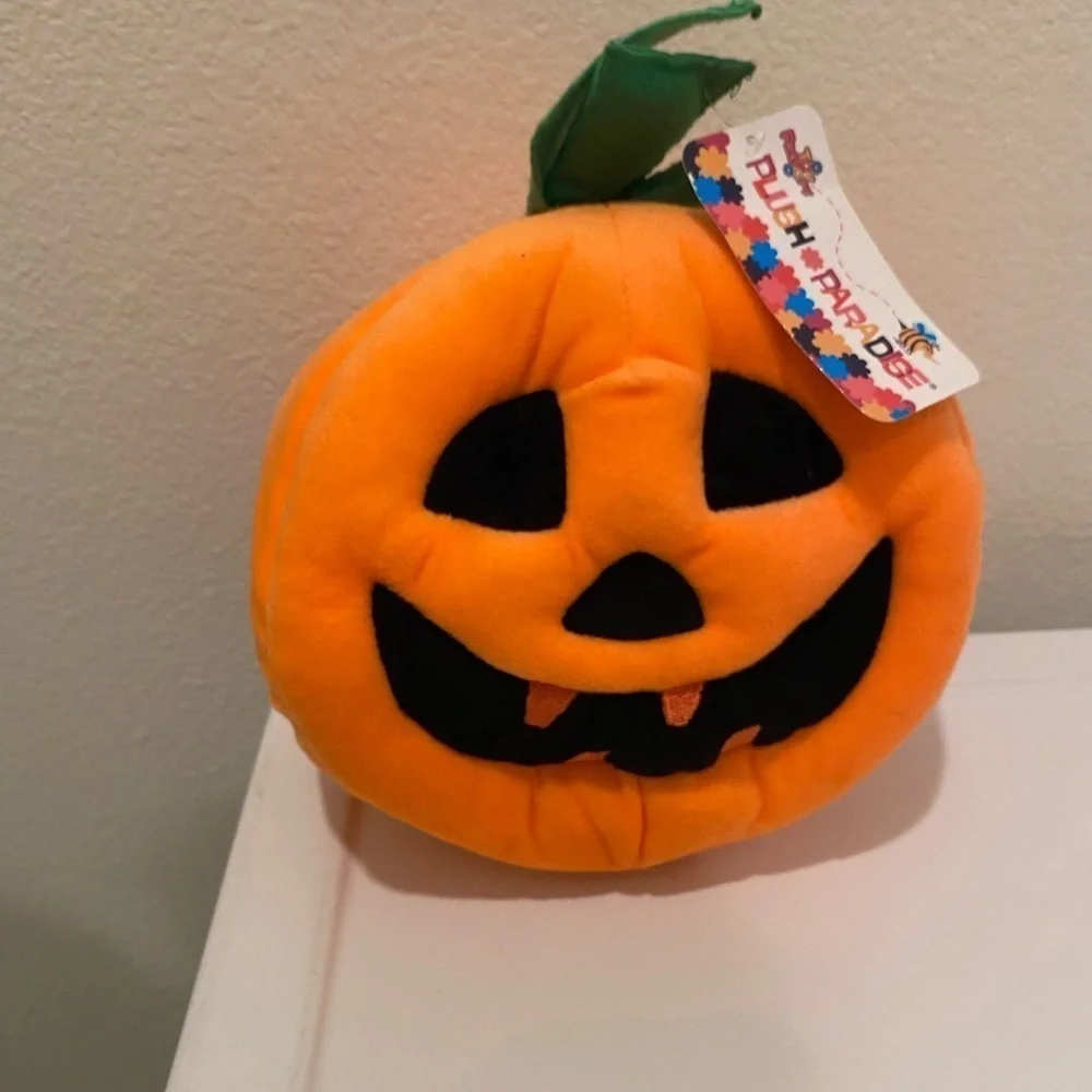 NWT PUMPKIN STUFFED ANIMAL